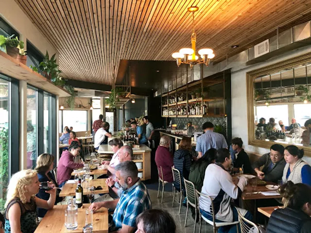 Top Hatters Kitchen and Bar