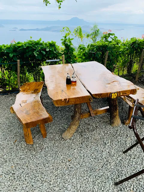 Ridge Park Kainan sa Kubo