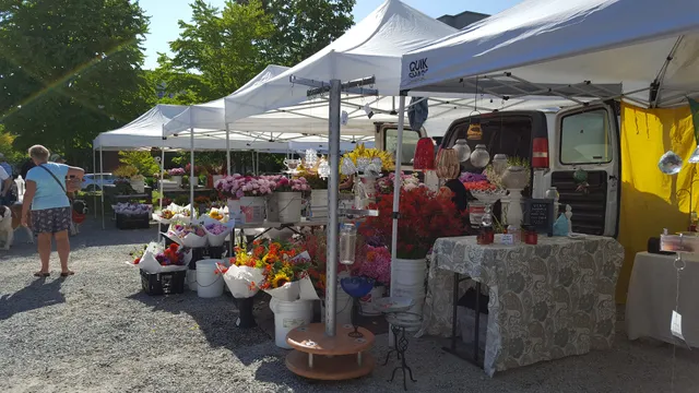 Redmond Saturday Market