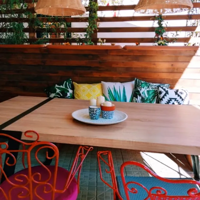 Vibes Mediterranean Gastro & Cocktails