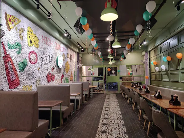 La Pino'z Pizza-Sindhu Bhavan Marg, Ahmedabad