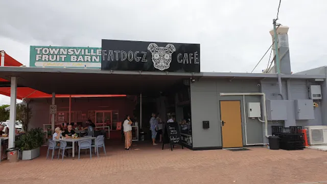 Fat Dogz Cafe - Hammett Street