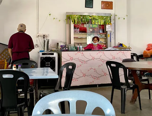 Restoran Medan Selera Warisan Keluarga