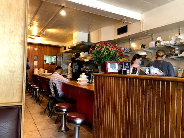 Mo's Midtown Restaurant