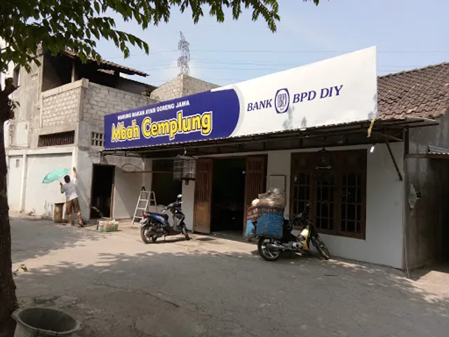 Ayam Goreng Jawa Mbah Cemplung