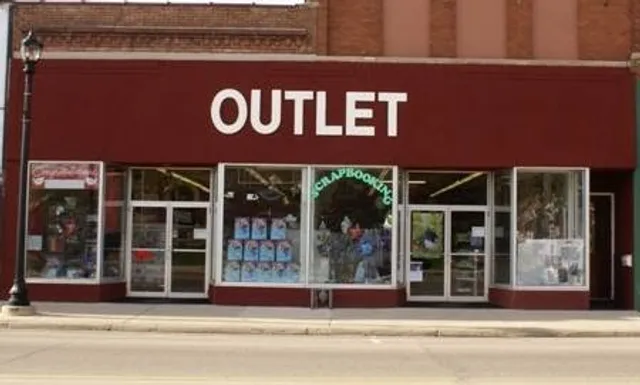 OUTLET Store