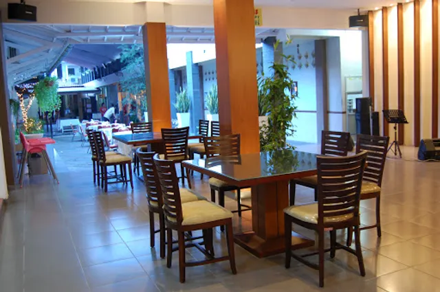 Restoran Taman Pringgading Purwokerto