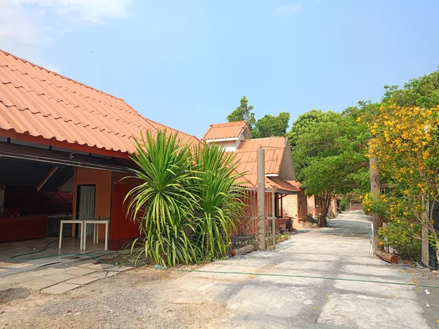 Pathuma Garden and Resort