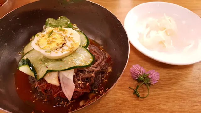 Daeil Hamheung Naengmyeon