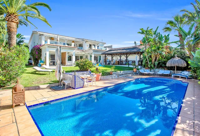 Villa Breeze Boutique Guest Rooms, Marbella