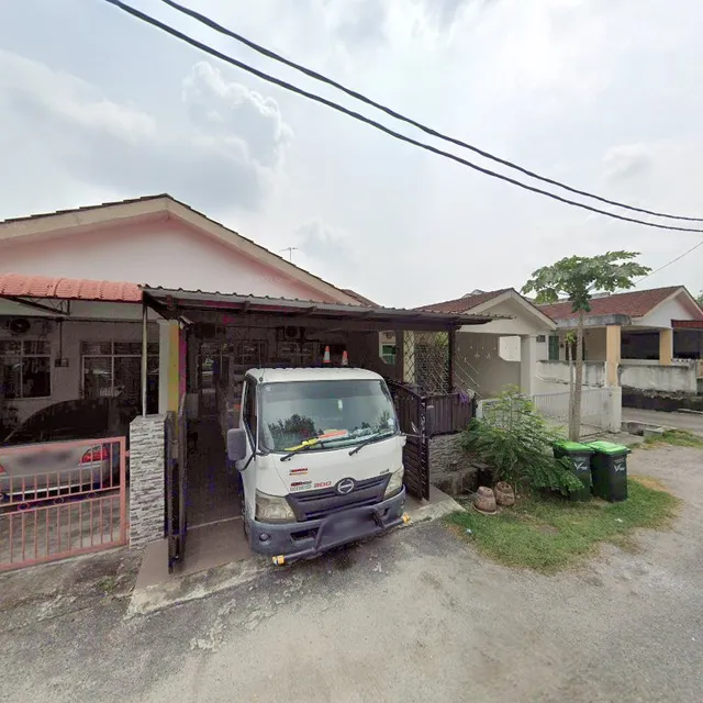 Pa&Ma Homestay Kulim II (3R2B-Fully Aircond+Wifi)