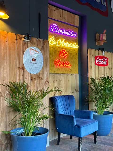 La Antesala by Fusion