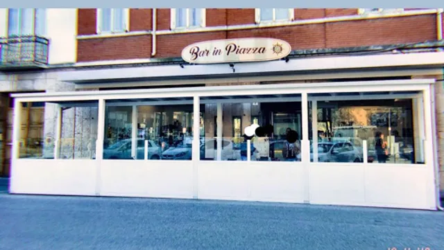 Bar In Piazza