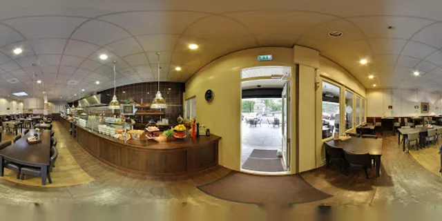 Bij Ons Eten en Drinken