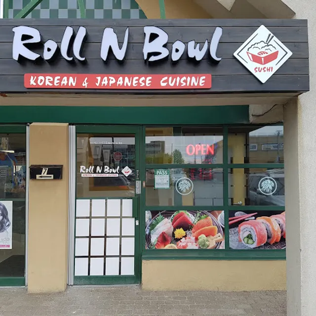 Roll N Bowl Japanese Restaurant
