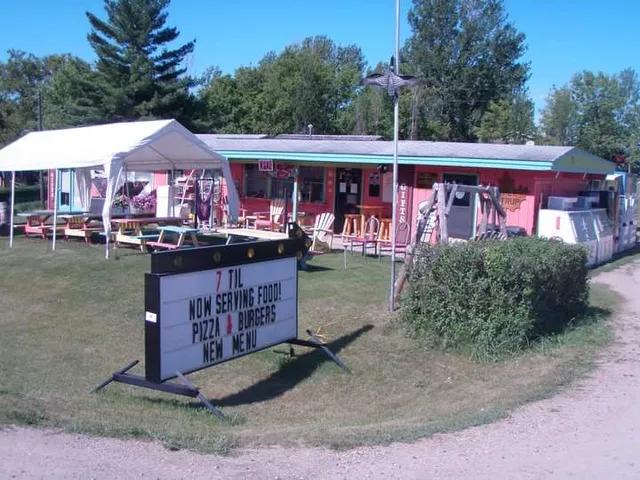 DuCharme's Corner Store