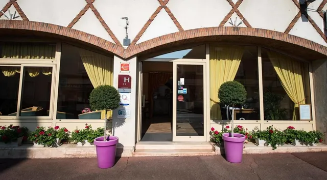 Gien Contact Hôtel Anne de Beaujeu