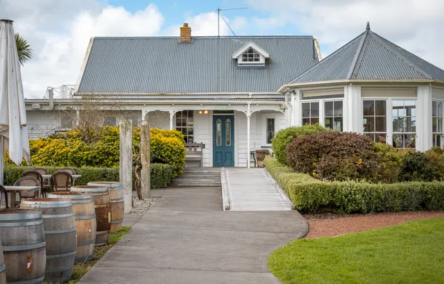 Auckland Wine Tours Ltd