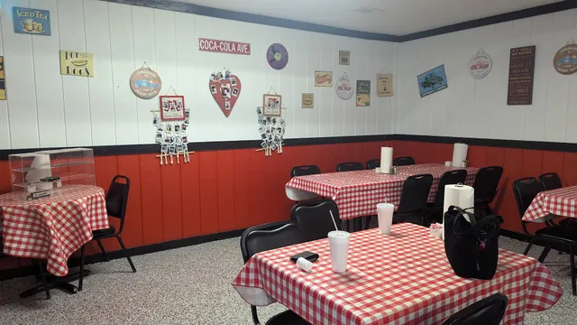 The Diner Mountain Lakes