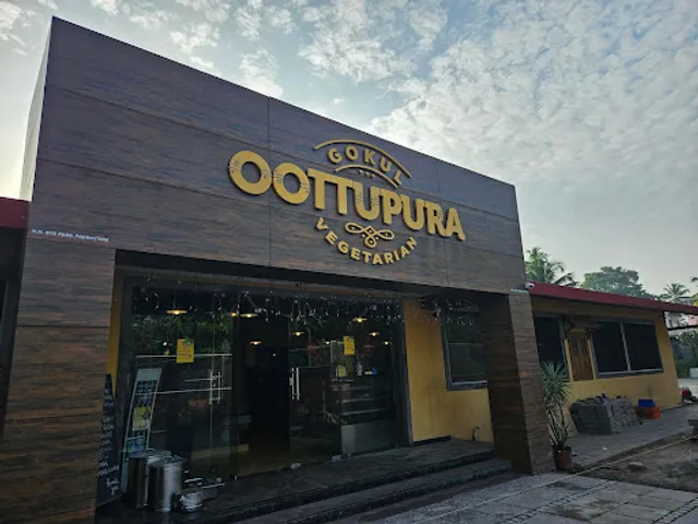 Gokul Oottupura Vegetarian - NH Bypass, Padivattom, Edappally