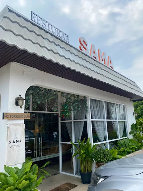SAMA Restaurant & Café Dining