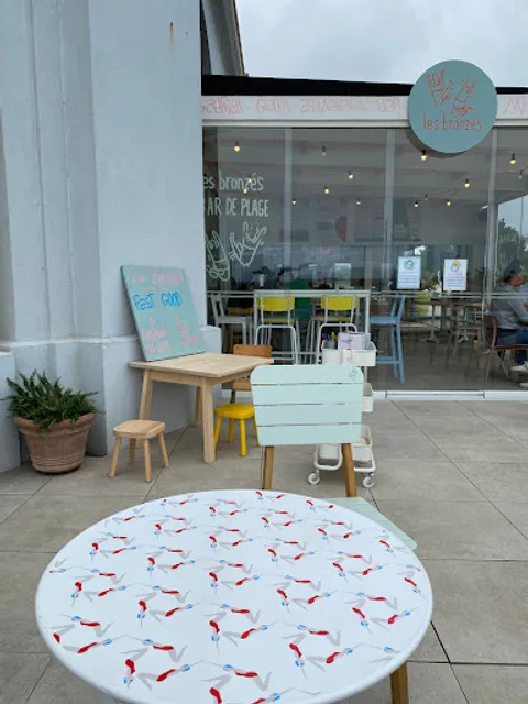 Les Bronzés - Bar de Plage / Snacking