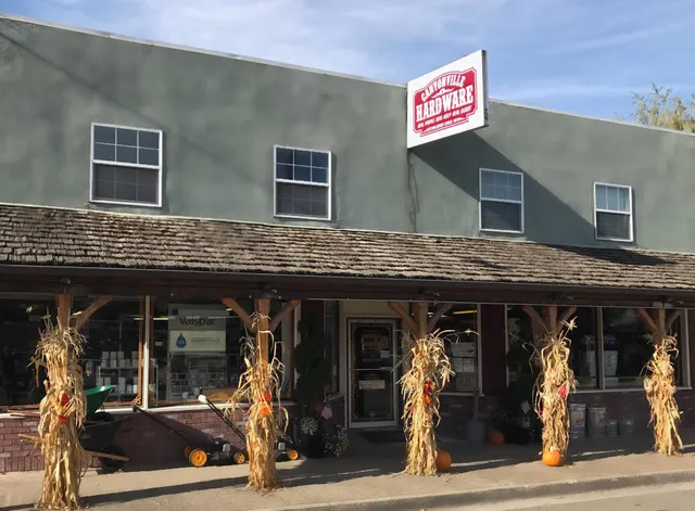 Dazey's Supply Canyonville