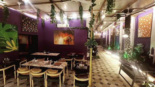 Lubss Cafe Veg. & Jain Juhu