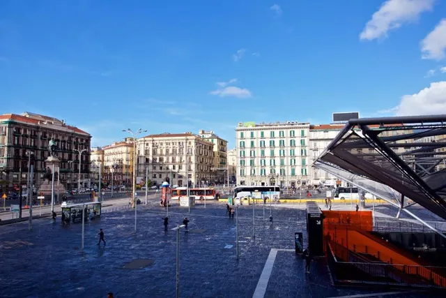 B&B MetròNapoli - Bed and Breakfast Piazza Garibaldi