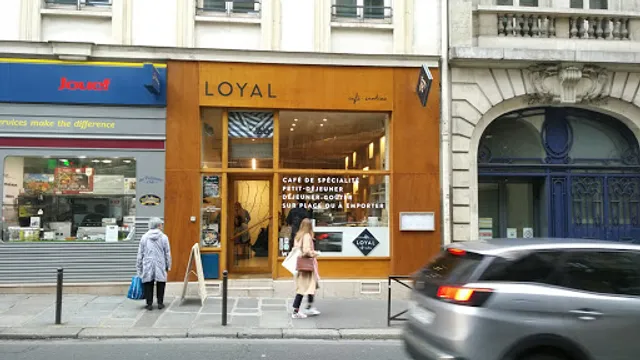 LOYAL café-cantine Amsterdam