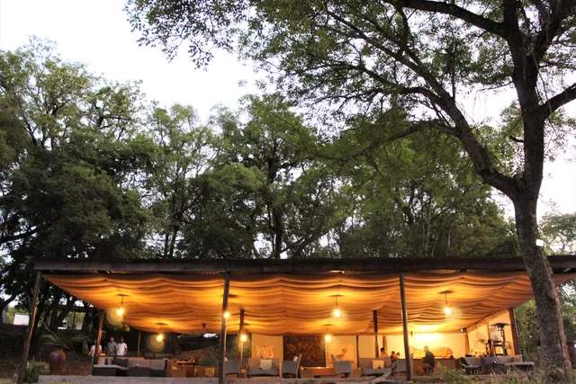 Lions Rock Rapids Lodge and Luxury Tented Camp