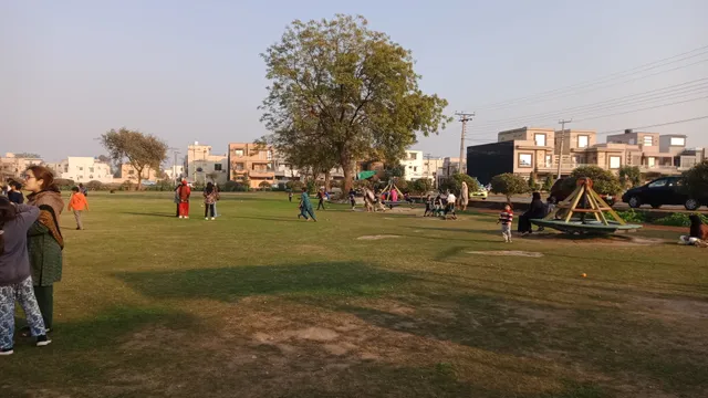 Tariq Gardens Main Park