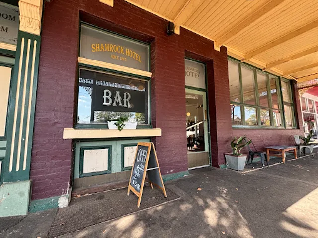 Shamrock Hotel Elmore