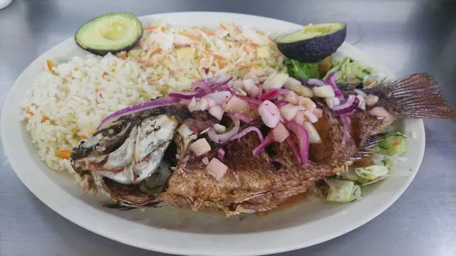 Mariscos "La Barra del Moron"