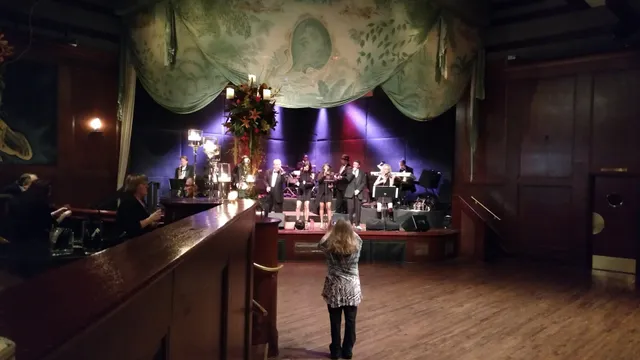 Metropolitan Ballroom & Clubroom