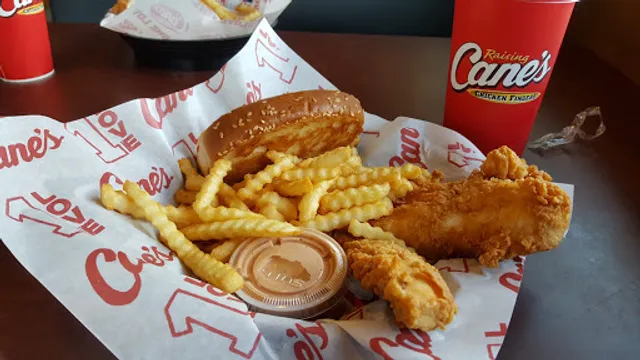 Raising Cane's Chicken Fingers