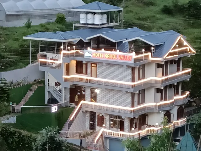 Hotel Karol valley