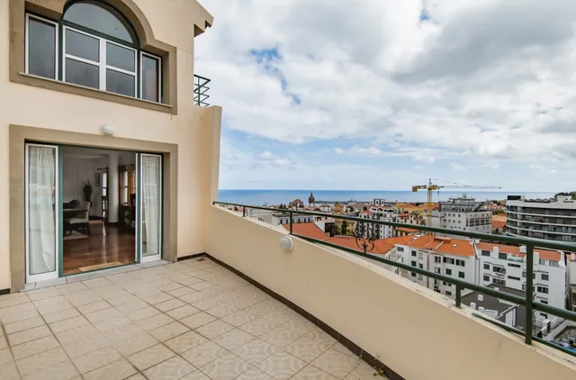 A ver o Mar | Coliving & Coworking | Funchal, Madeira