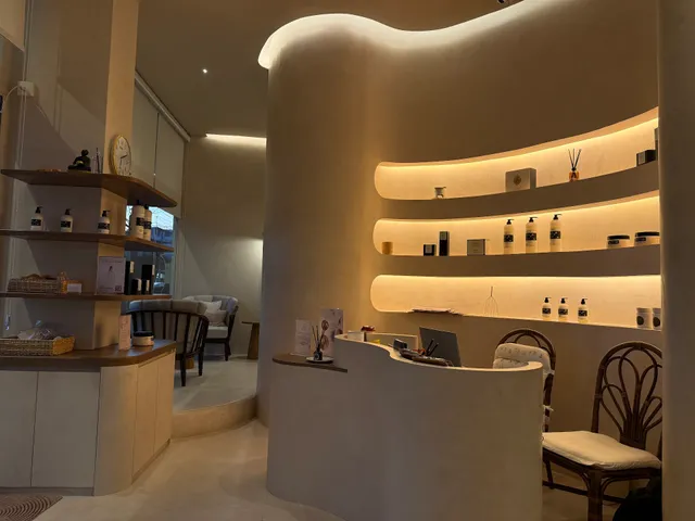 Daydream sleep salon at Suriwong