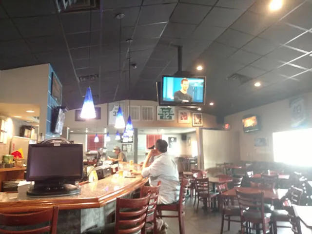 Griff's Restaurant & Sports Lounge