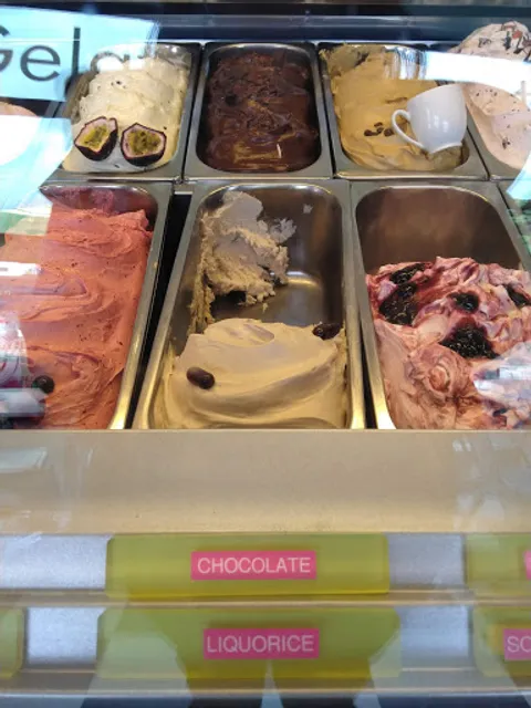 Tuttifrutti Artisan Gelato
