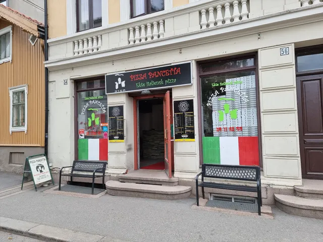 Pancetta Pizza Briskeby