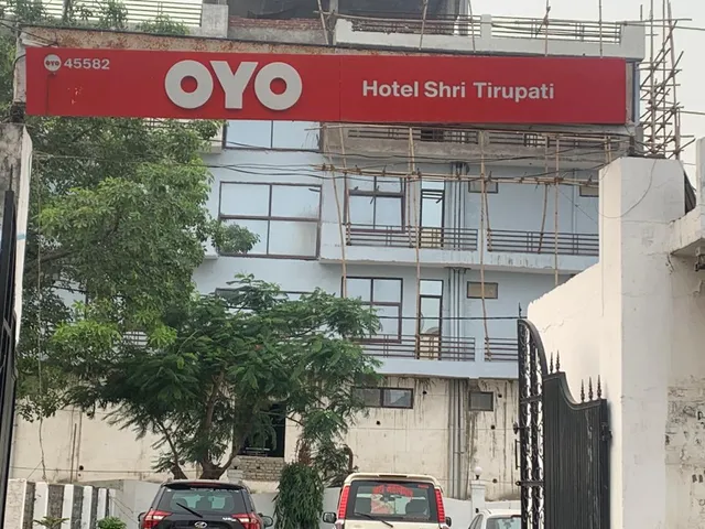 OYO 45582 Hotel Shri Tirupati