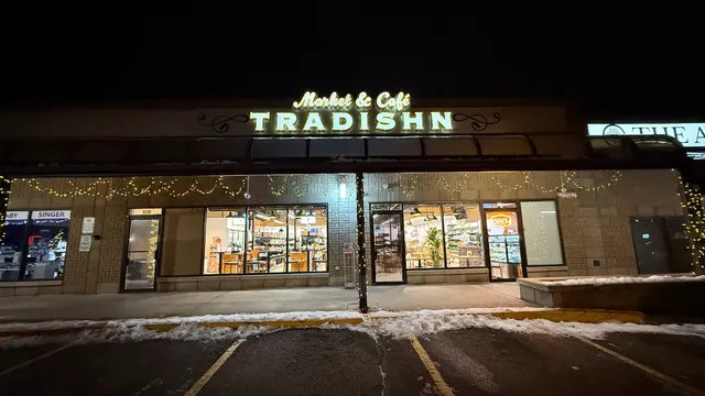 TRADISHN MARKET & CAFE