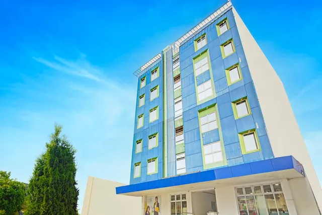 Collection O Metro Manila near University Belt formerly 1318 Residences