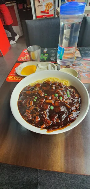 홍콩반점 中国餐厅