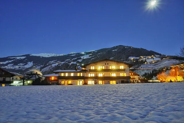 Alpenzeit Zillertal Apartments