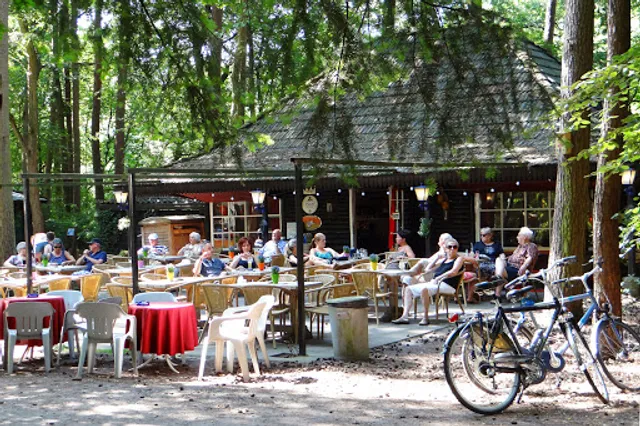 Boscafé De Rode Lelie