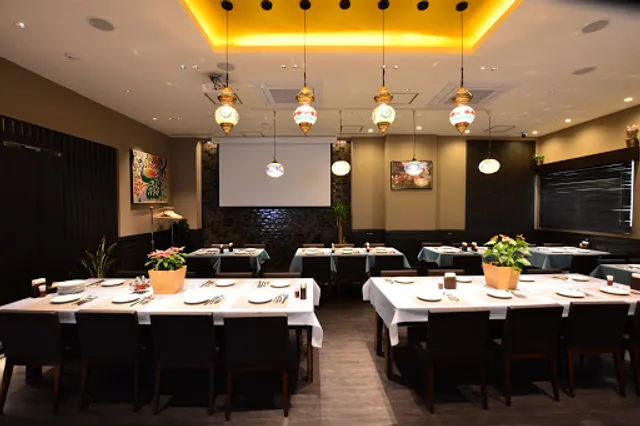 Asiatique (Indian & Thai Restaurant)