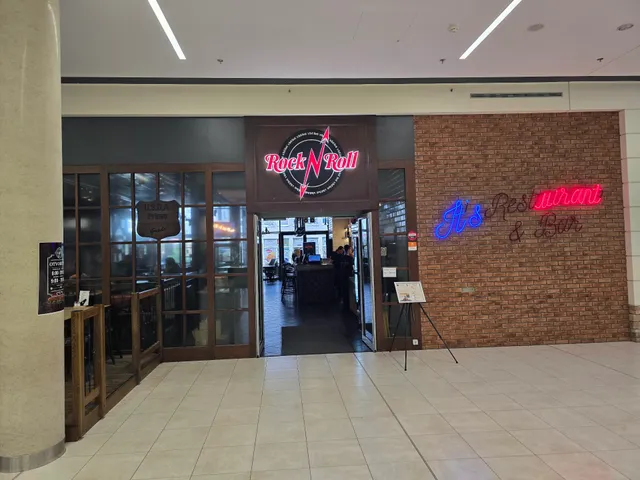 Rock 'N' Roll Steak Pub